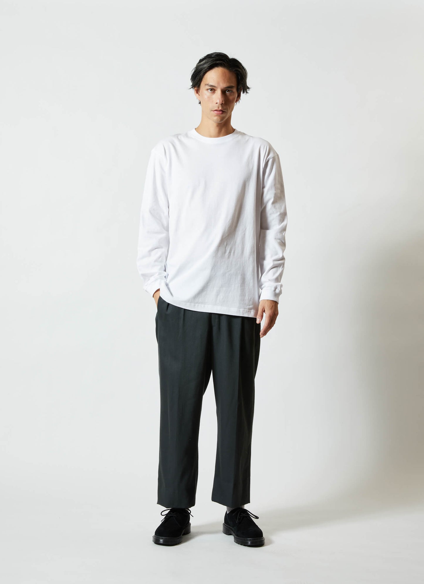 5011-01 5.6オンス ロングスリーブ Tシャツ(1.6インチリブ)